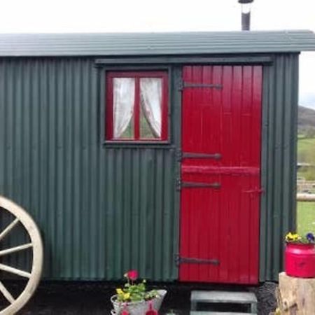 Ruby Shepherds Hut Sleeps 4 Rhayader Kültér fotó